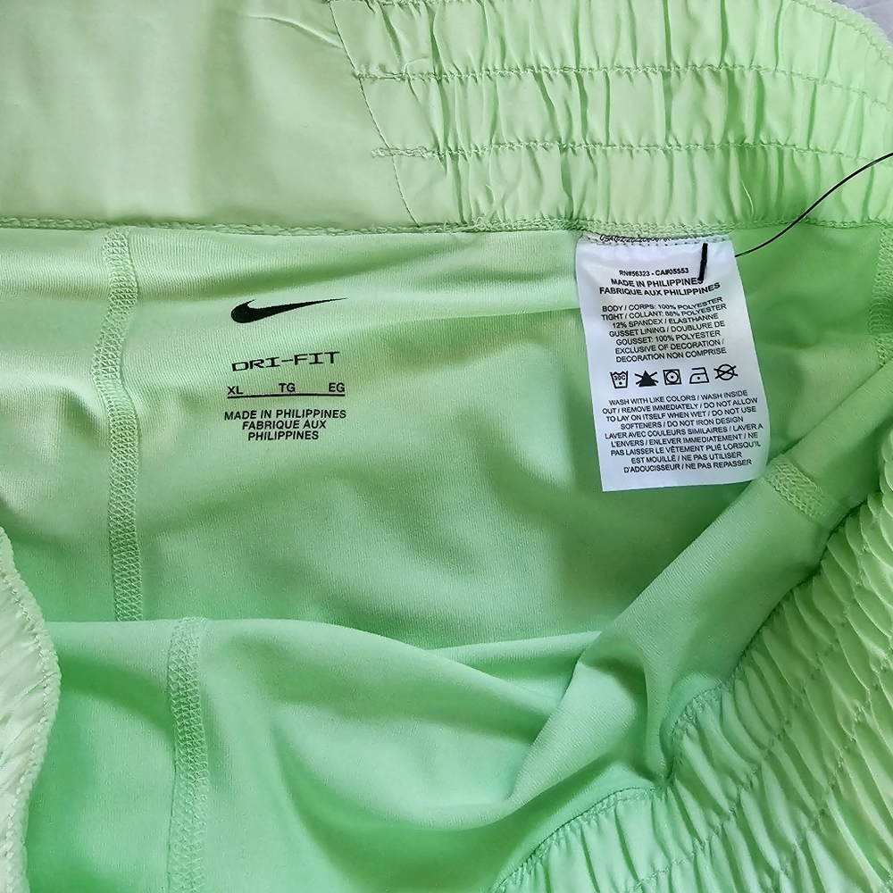 Nike Women's One Dri-FIT High-Waisted 3" 2-in-1 Shorts DX6016 376 Size XL - Picture 8 of 8